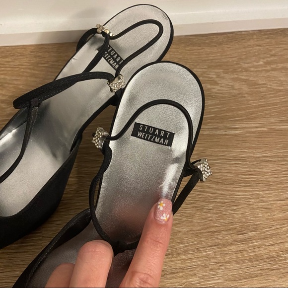 Stuart Weitzman Point Kitten Heels - Picture 3 of 5